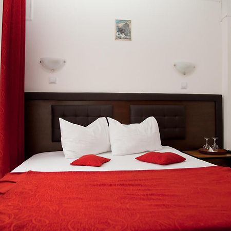 Hotel Metropol Питешти Номер фото
