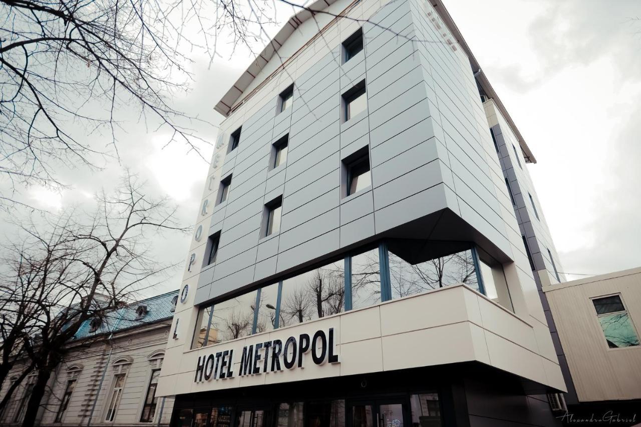 Hotel Metropol Питешти Экстерьер фото
