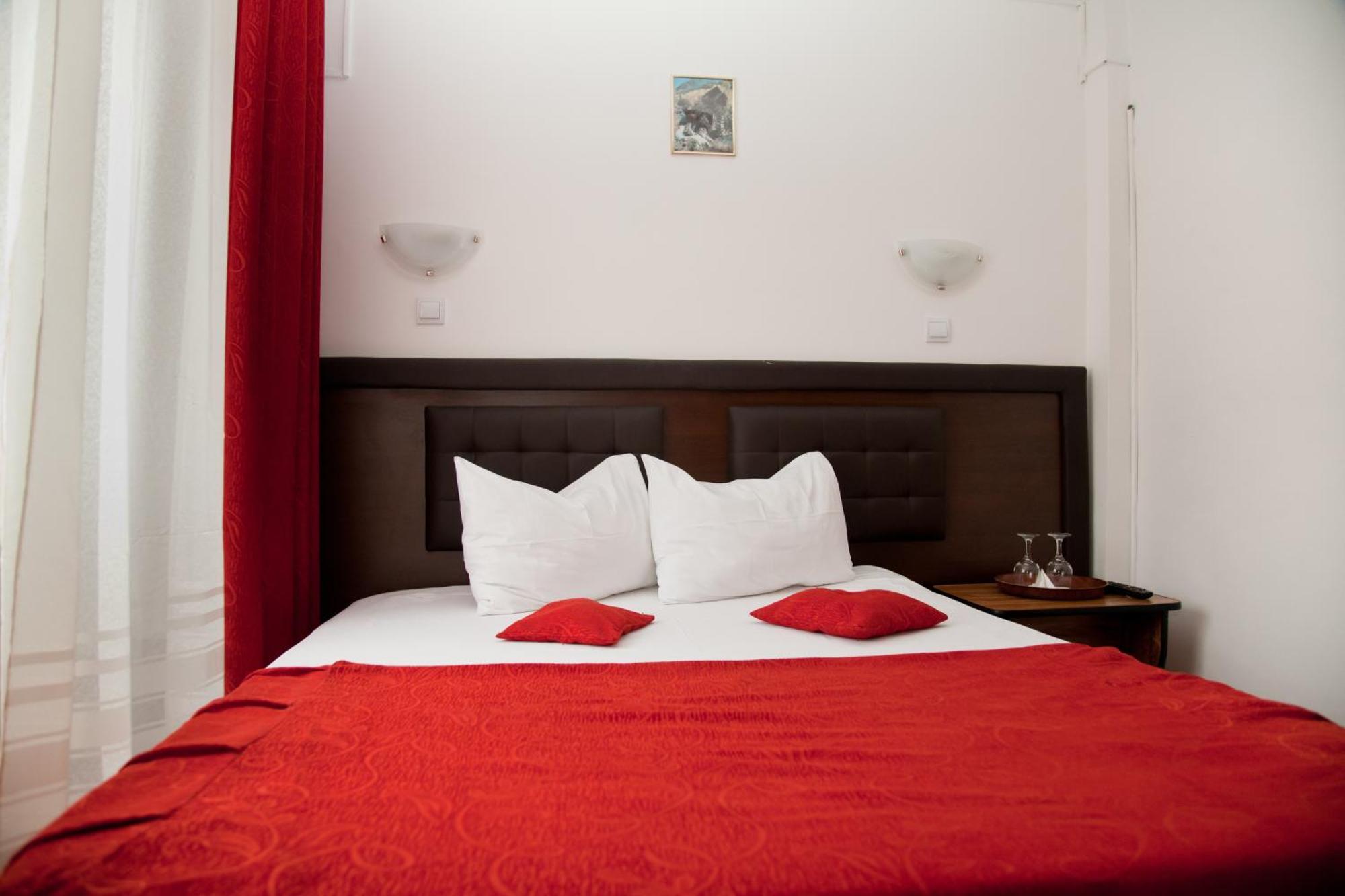 Hotel Metropol Питешти Номер фото