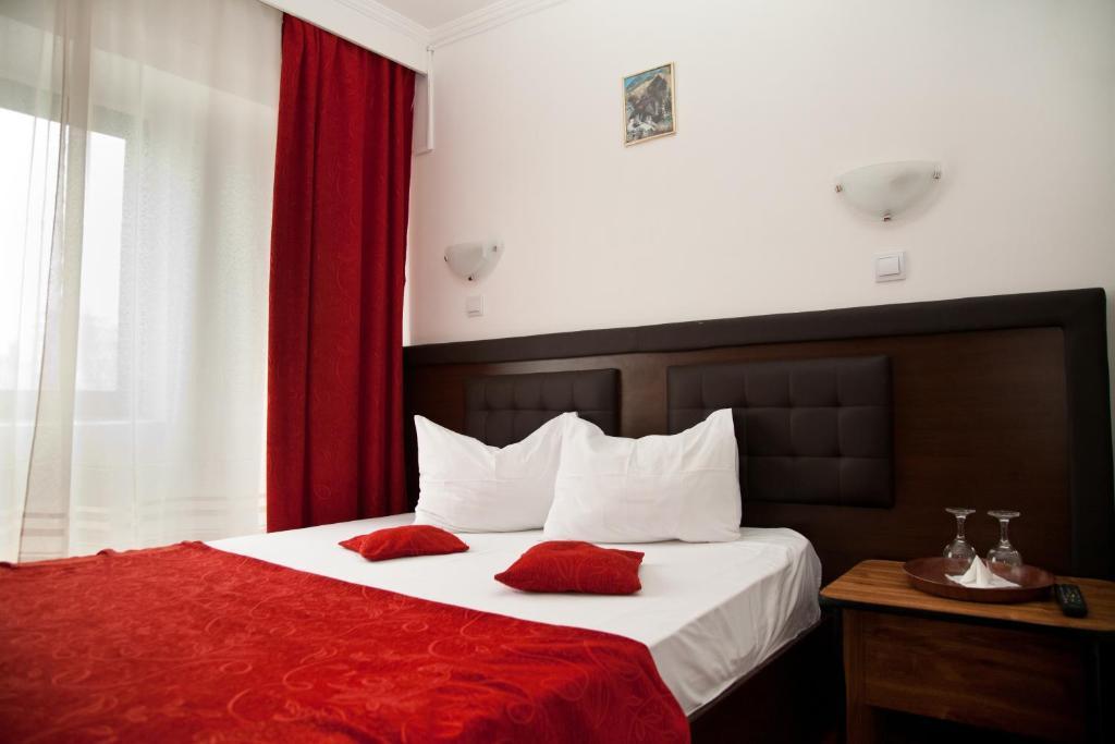 Hotel Metropol Питешти Экстерьер фото